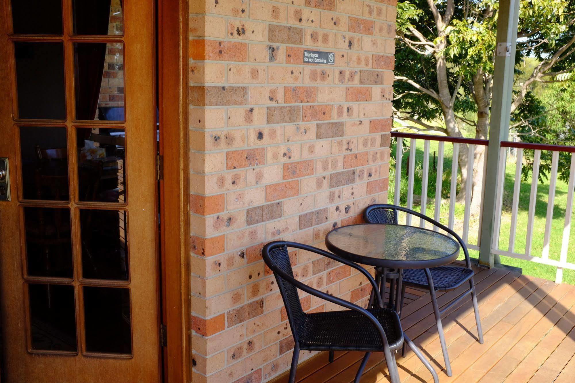 บริน แกลส บีแอนด์บี Villa โมรูยา ภายนอก รูปภาพ