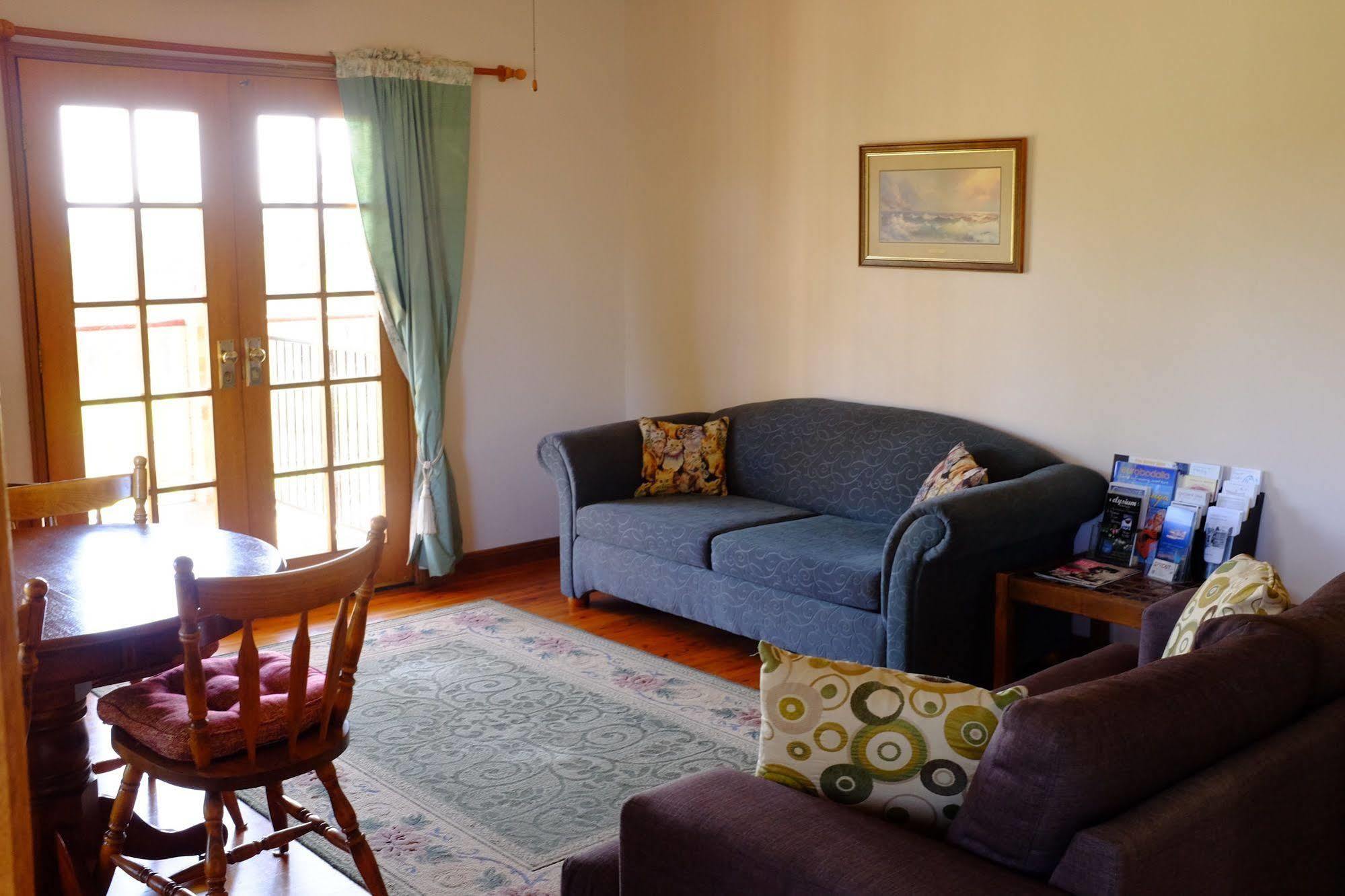 บริน แกลส บีแอนด์บี Villa โมรูยา ภายนอก รูปภาพ